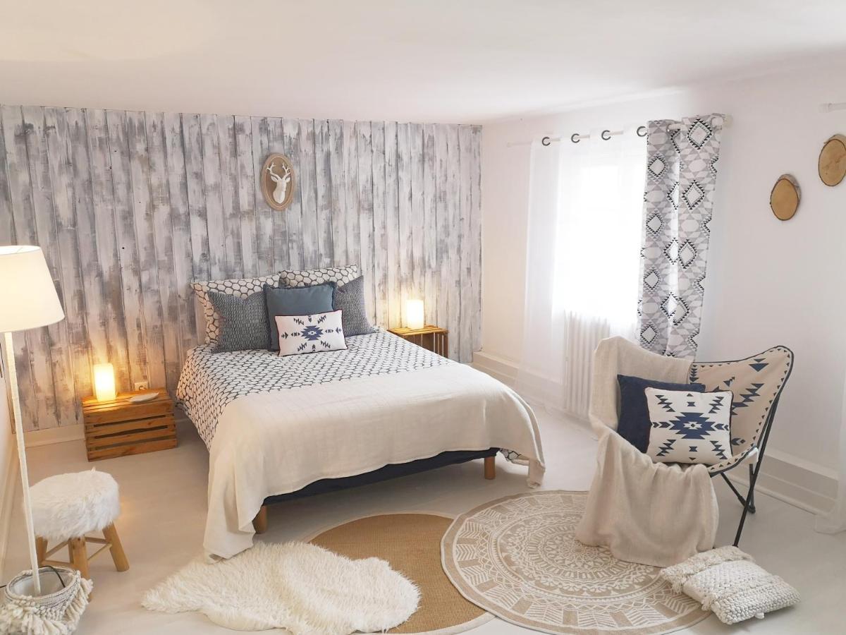 Aux Champes Bed and Breakfast Saussignac Εξωτερικό φωτογραφία