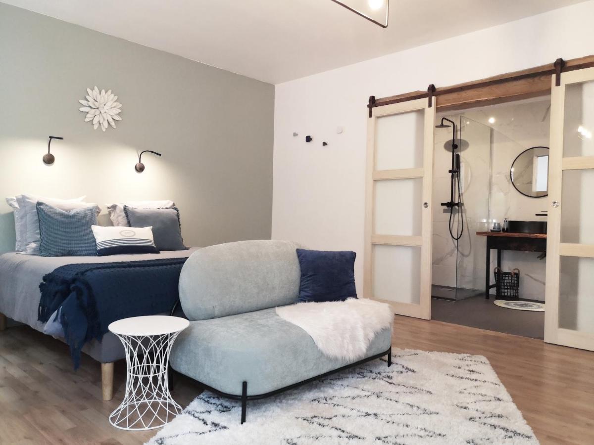 Aux Champes Bed and Breakfast Saussignac Εξωτερικό φωτογραφία