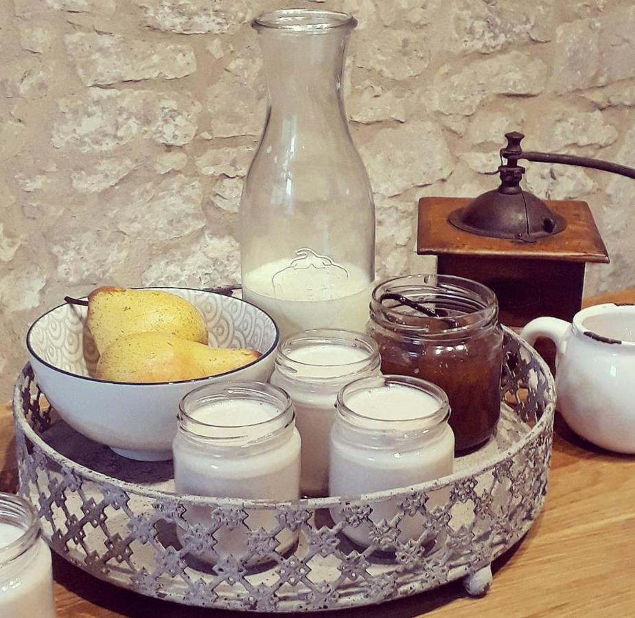 Aux Champes Bed and Breakfast Saussignac Εξωτερικό φωτογραφία
