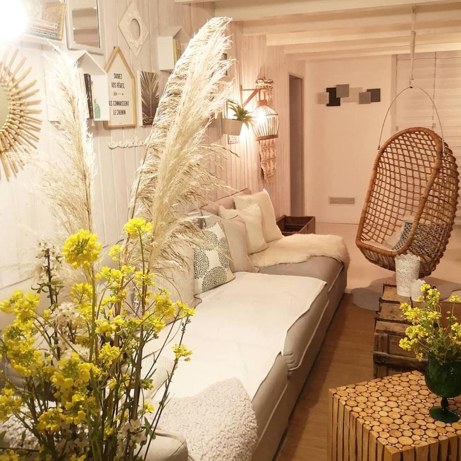 Aux Champes Bed and Breakfast Saussignac Εξωτερικό φωτογραφία